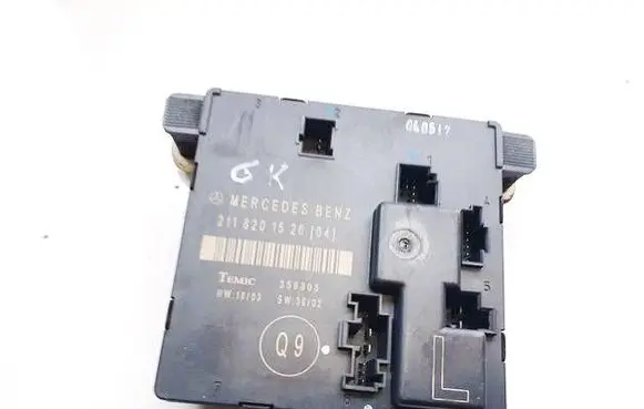 Mercedes-Benz E W211 Door control unit/module 2118201526 356805