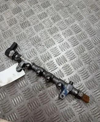 Volkswagen Golf VII Fuel main line pipe 03L130089Q