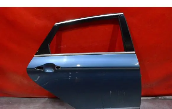 Hyundai i40 Rear door