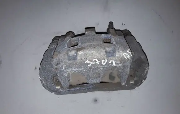 Subaru Forester SK Front brake caliper 