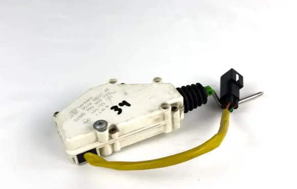 Volkswagen Sharan Fuel tank cap lock motor 7m0959775c