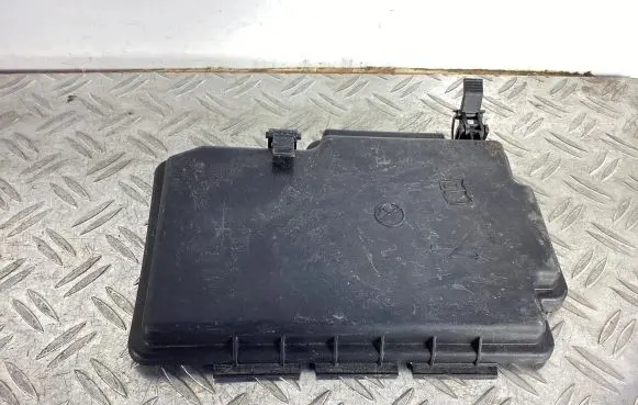 Mercedes-Benz GLE (W166 - C292) Fuse box cover A1665400182