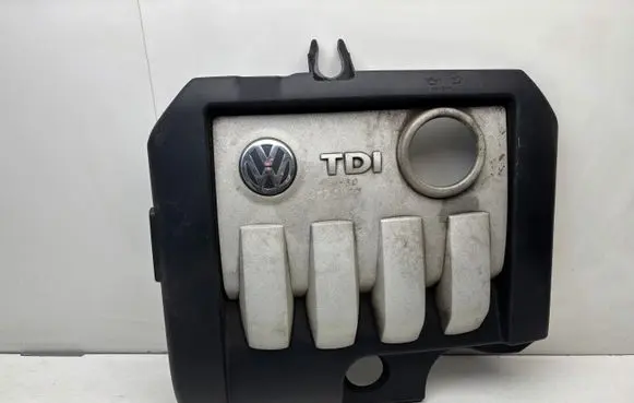 Volkswagen Jetta V Engine cover (trim) 03G103925BL 03G103925BN