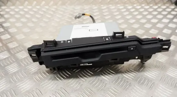 Lexus UX Radio/CD/DVD/GPS head unit 8614076E80