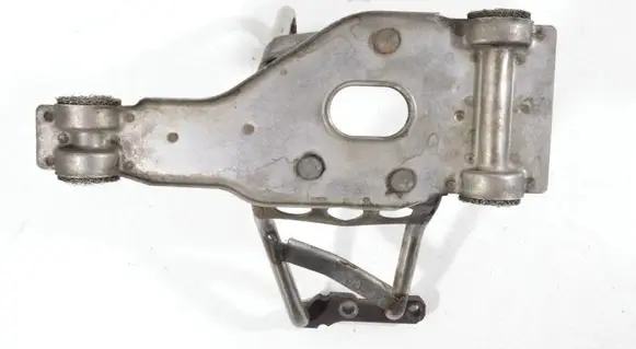 Porsche 911 996 Muffler mount bracket/holder 996111127