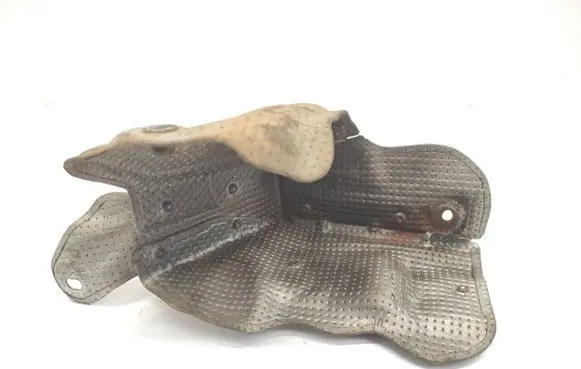 Volvo V70 Heat shield in engine bay 30757296AF
