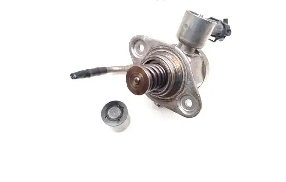 Ford Focus Fuel injection high pressure pump CM5G9D376GA 0261520095