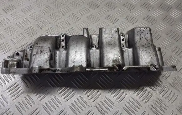 Renault Modus Intake manifold 8200329496