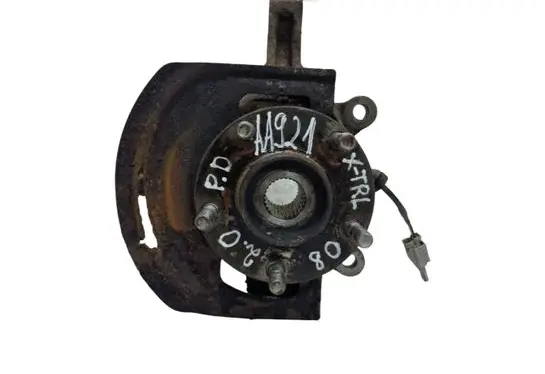 Nissan X-Trail T31 Front wheel hub