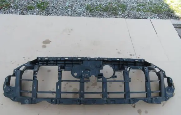 Audi Q7 4L Front grill 4M0807233G