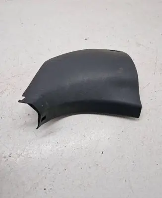 Foot area side trim