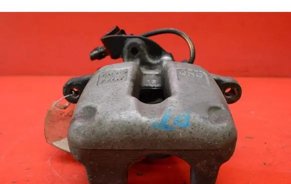 Volkswagen PASSAT B6 Rear brake caliper 