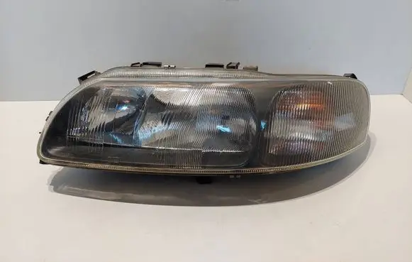 Volvo V70 Headlight/headlamp 8662919 89006878