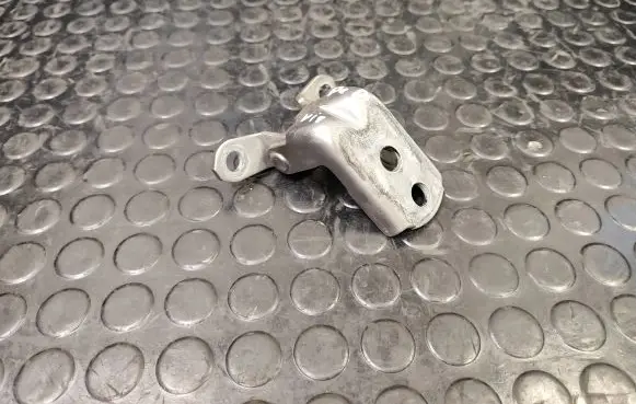 Nissan Murano Z51 Front door upper hinge