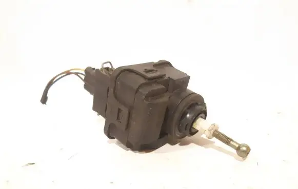 Volkswagen Golf III Headlight level adjustment motor 00728202