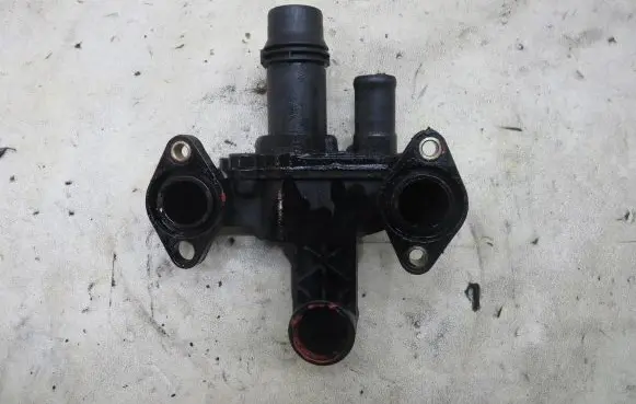 Jaguar XJ X351 Engine coolant pipe/hose PA66-GF30