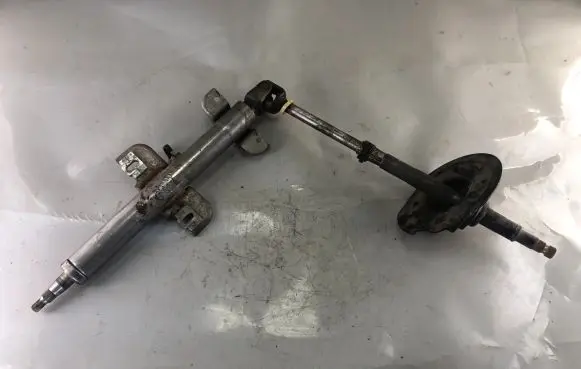 Mitsubishi Pajero Pinin Steering wheel axle