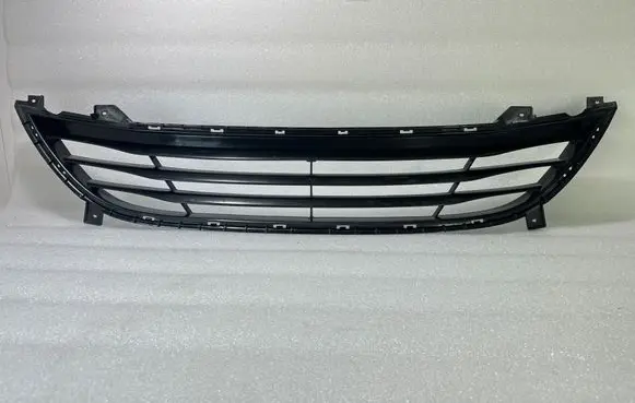 Hyundai i40 Front bumper lower grill 865613Z000