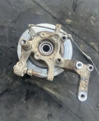 Skoda Octavia Mk2 (1Z) Rear wheel hub spindle/knuckle 