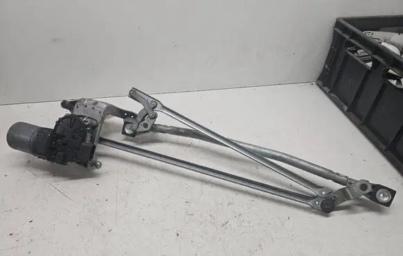 Ford Focus C-MAX Front wiper linkage and motor 3M5117K484AC