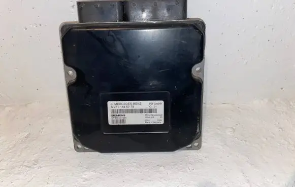 Mercedes-Benz C W203 Engine control unit/module A2711535779 5WK90481