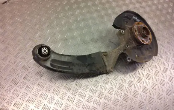 Audi Q3 8U Rear wheel hub