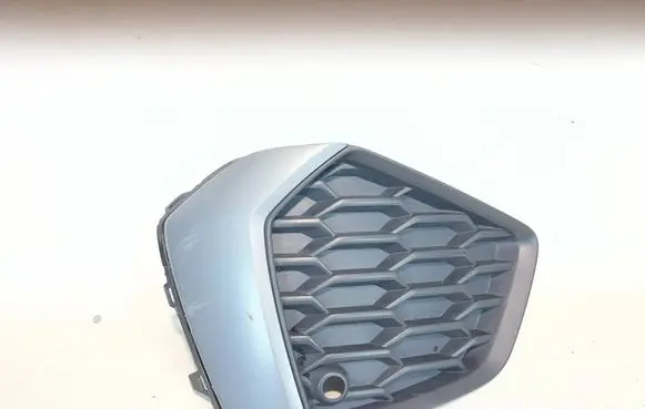 Audi A3 8Y Front bumper lower grill 8Y0807681