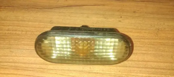 Volkswagen Polo III 6N 6N2 6NF Front fender indicator light 3a0949117b