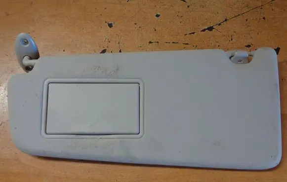 Ford Kuga I Sun visor