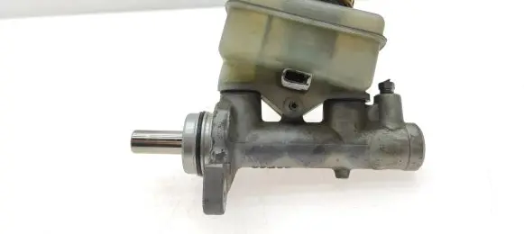 Subaru Legacy Master brake cylinder