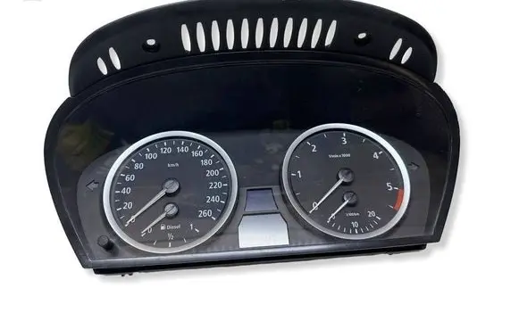 BMW 5 E60 E61 Speedometer (instrument cluster) 110080213 62116958600