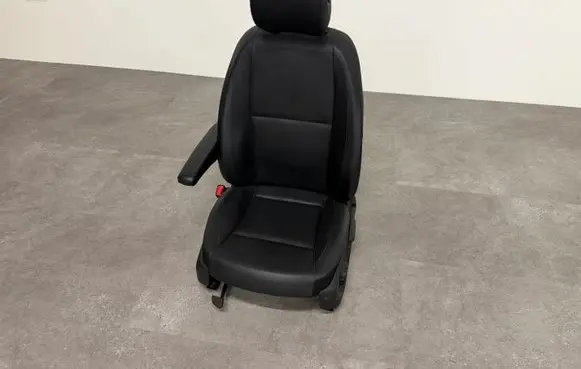 Mercedes-Benz V Class W447 Front driver seat