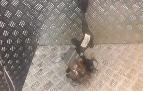 Clutch pedal