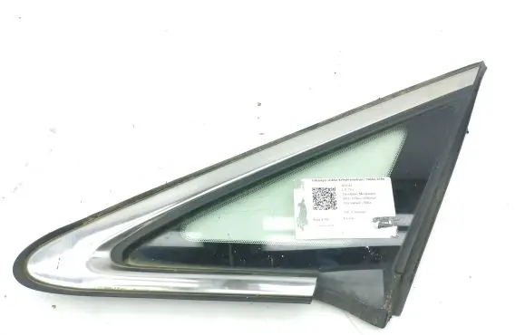 Mazda CX-7 Front triangle window/glass 
