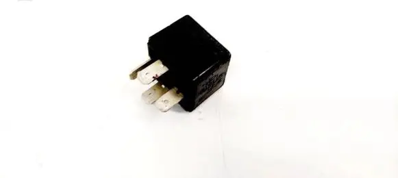Skoda Fabia Mk1 (6Y) Other relay 6U0906061A 9445111