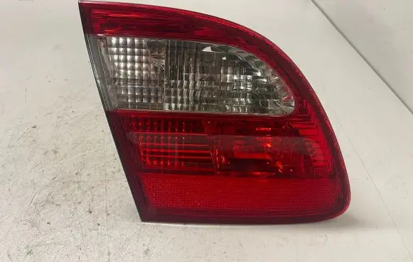 Mercedes-Benz E W211 Tailgate rear/tail lights A2118201364