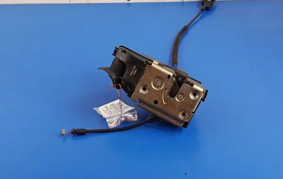 Renault Laguna II Front door lock