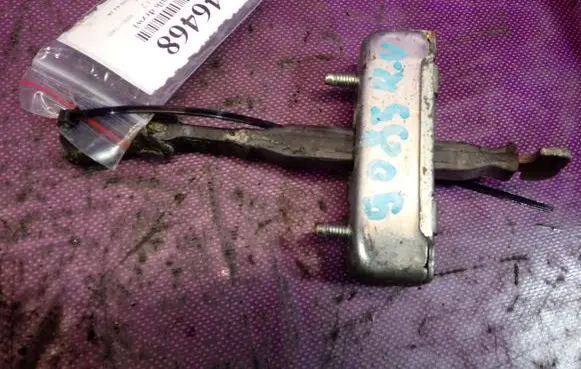 Toyota Corolla E120 E130 Front door check strap stopper 
