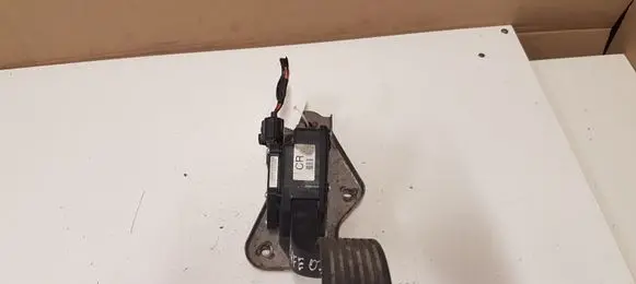 Hyundai Santa Fe Accelerator throttle pedal BBT0327A2B900