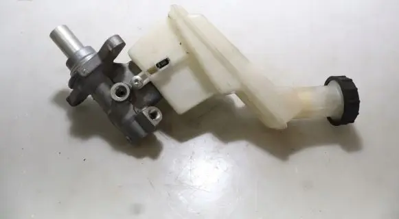 Nissan Micra K14 Master brake cylinder