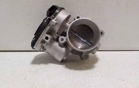 Ford Kuga III Throttle valve DS7E9F991AK