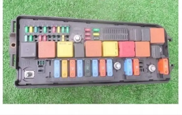 Cadillac BLS Fuse module