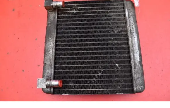 BMW 7 F01 F02 F03 F04 Engine oil radiator 7570103
