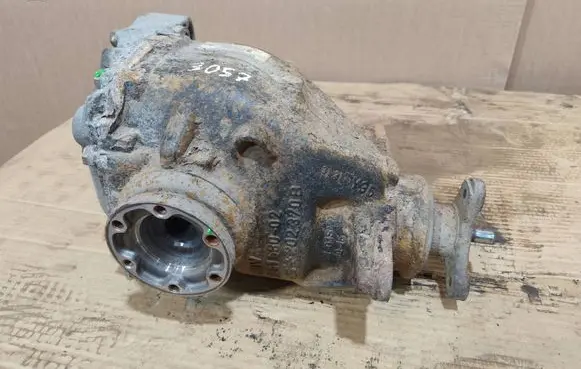 BMW 3 E90 E91 Rear differential 7566185 33107566185