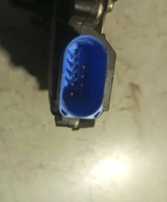 Seat Altea Front door lock 3D1837015