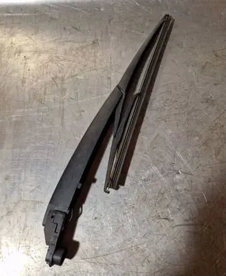 Nissan Qashqai Rear wiper blade arm W000007598