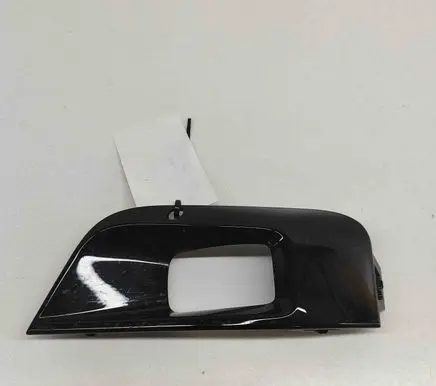 Citroen DS7 Crossback Front fog light trim/grill 9819670577
