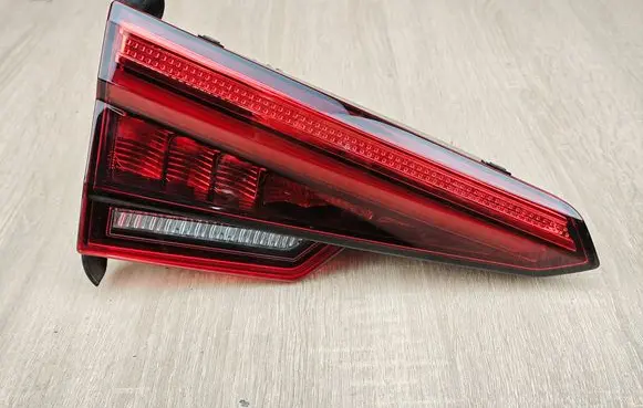 Audi A4 S4 B9 Tailgate rear/tail lights 8W5945093C
