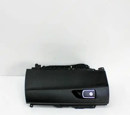 Glove box