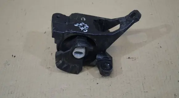 Mazda CX-5 Engine mount vacuum valve 
